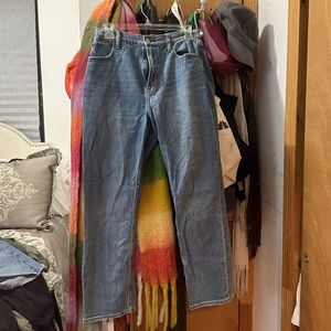 Abercrombie ankle straight ultra high rise